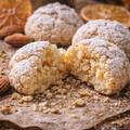 Assortiment de biscuits aux amandes