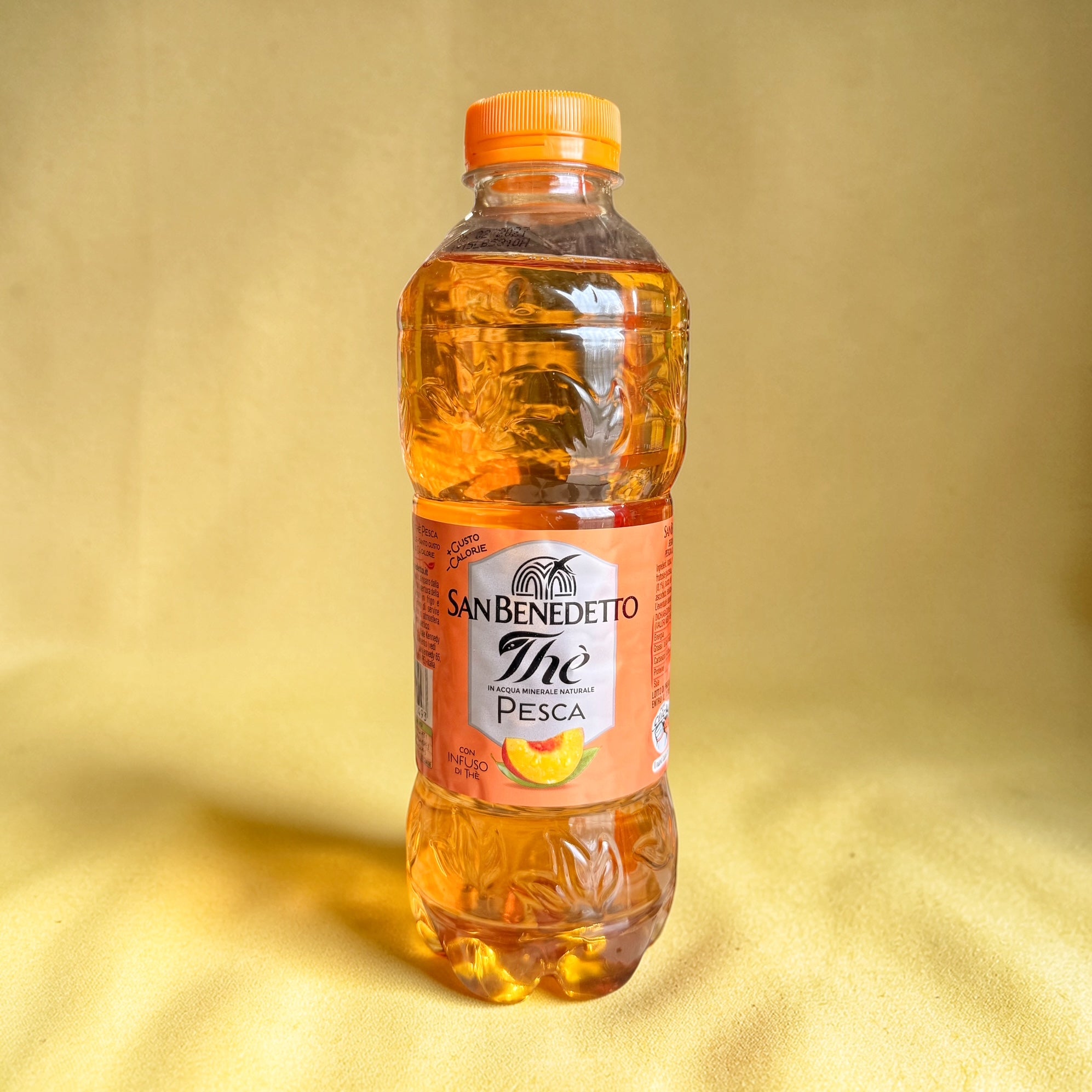 Thé glacé à la pêche